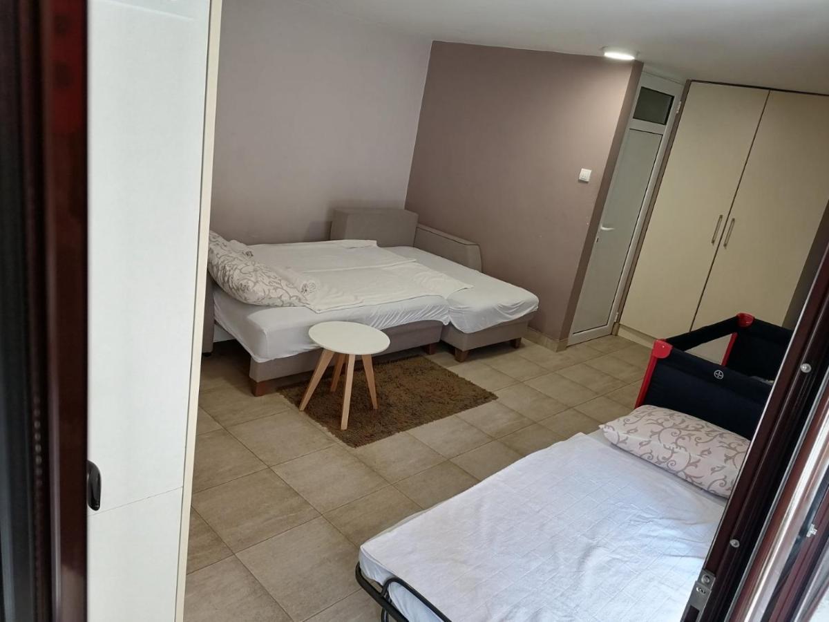 Apartments Sofija Nis Luaran gambar