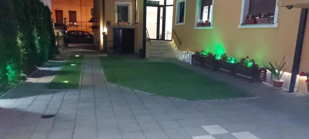 Apartments Sofija Nis Luaran gambar