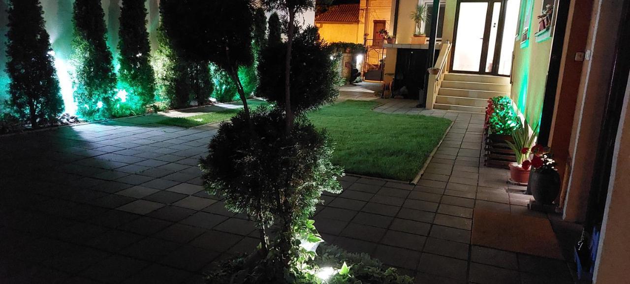 Apartments Sofija Nis Luaran gambar