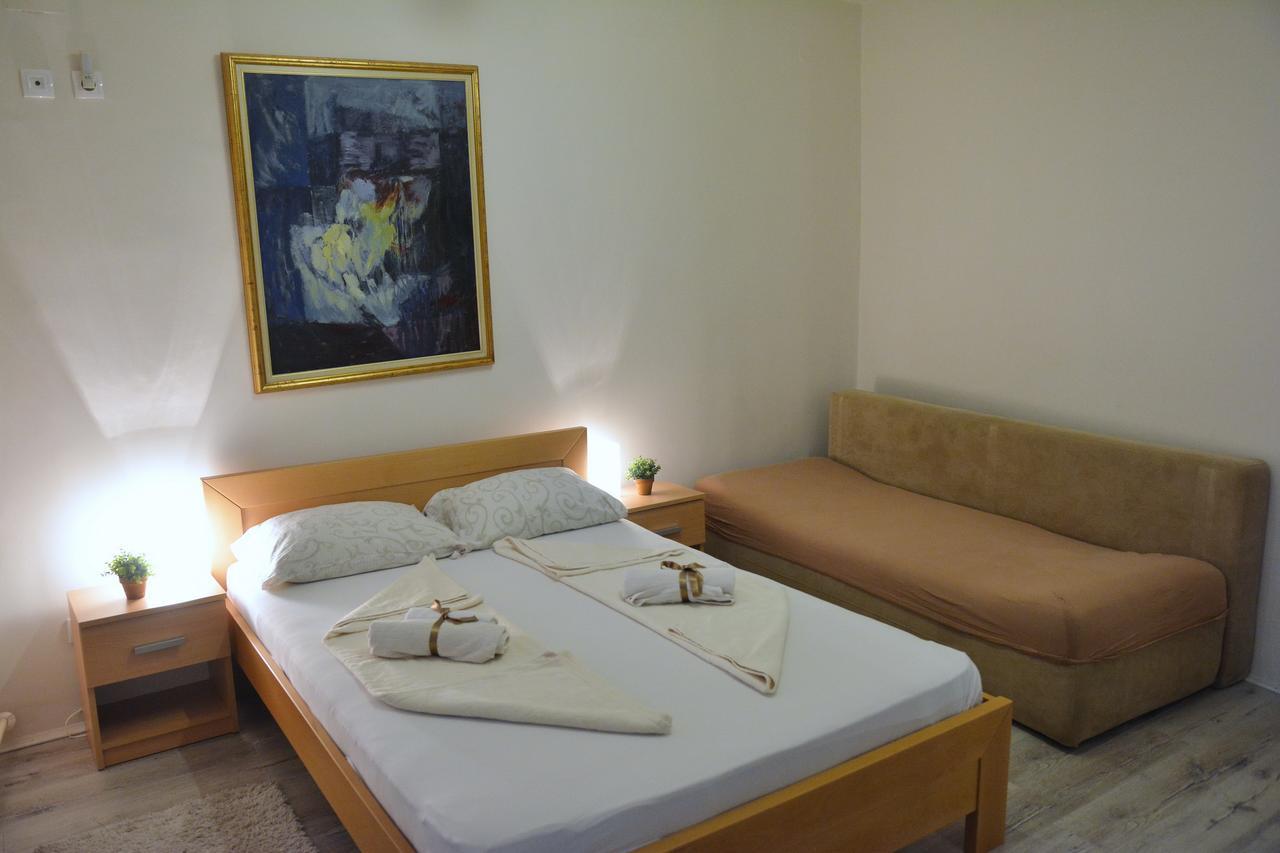 Apartments Sofija Nis Luaran gambar
